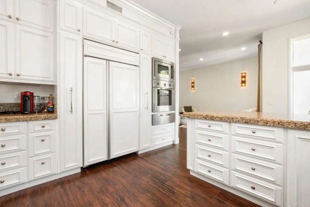 9749 Keeneland Row, La Jolla, CA 92037