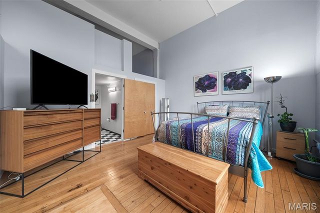 4242 Laclede Avenue 106, St Louis, MO 63108