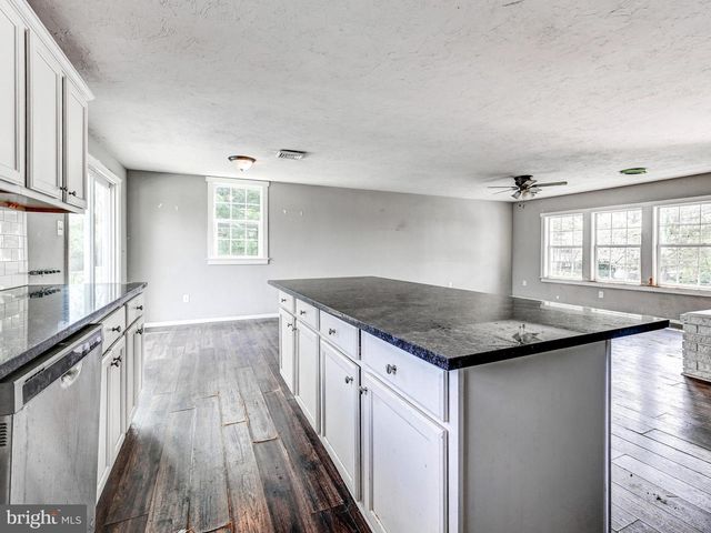 350 WEST AVE, Red Lion, PA 17356