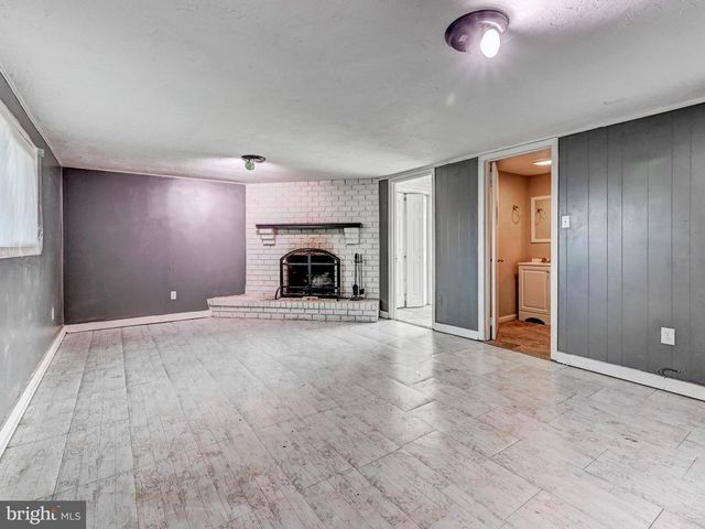 350 WEST AVE, Red Lion, PA 17356