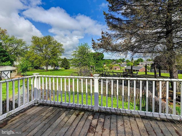 350 WEST AVE, Red Lion, PA 17356