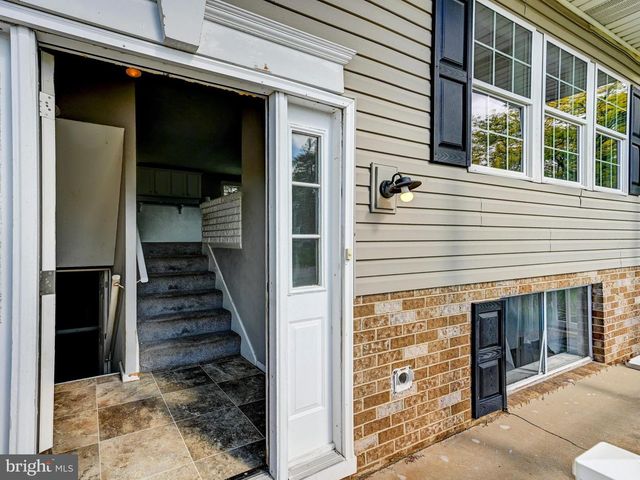 350 WEST AVE, Red Lion, PA 17356