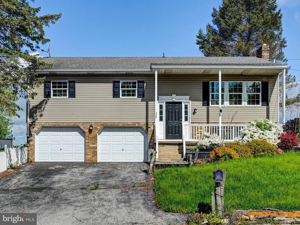 350 WEST AVE, Red Lion, PA 17356