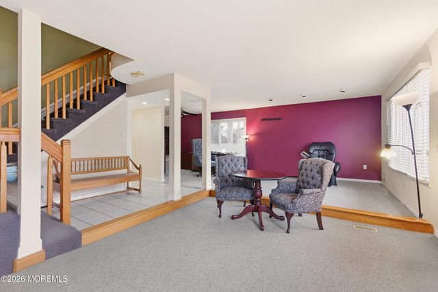 31 Chelsea Road, Jackson, NJ 08527