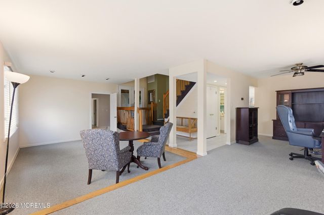 31 Chelsea Road, Jackson, NJ 08527