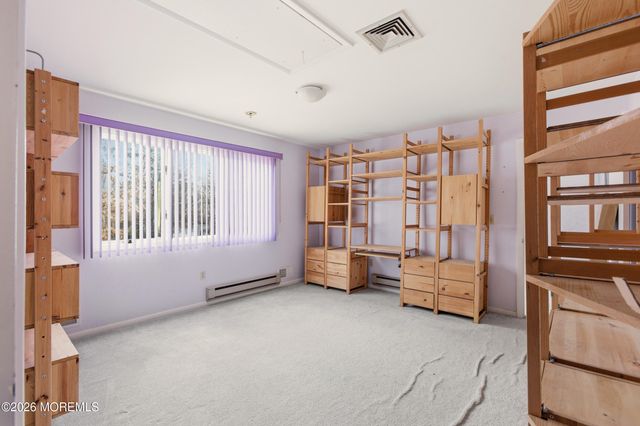 31 Chelsea Road, Jackson, NJ 08527