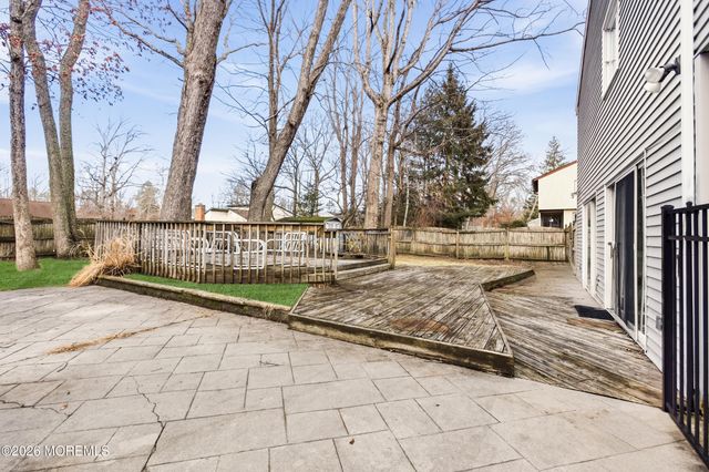 31 Chelsea Road, Jackson, NJ 08527