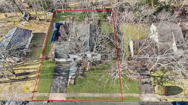 31 Chelsea Road, Jackson, NJ 08527