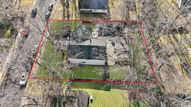 31 Chelsea Road, Jackson, NJ 08527