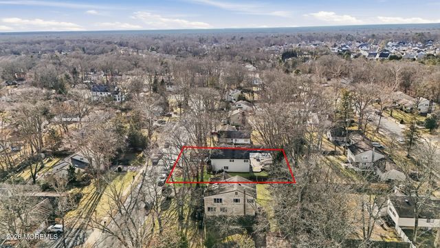 31 Chelsea Road, Jackson, NJ 08527