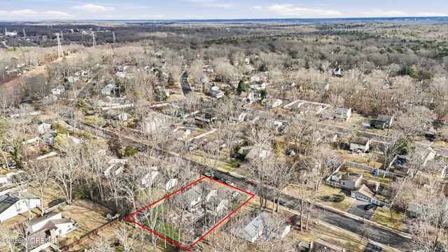 31 Chelsea Road, Jackson, NJ 08527