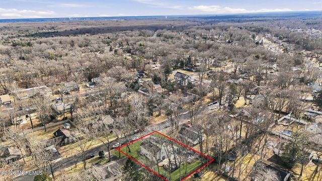 31 Chelsea Road, Jackson, NJ 08527