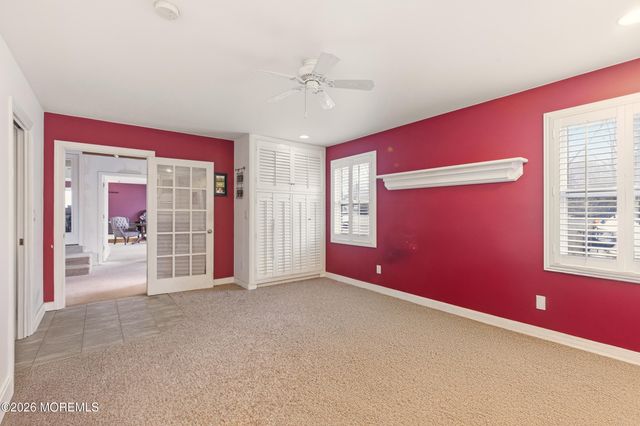 31 Chelsea Road, Jackson, NJ 08527