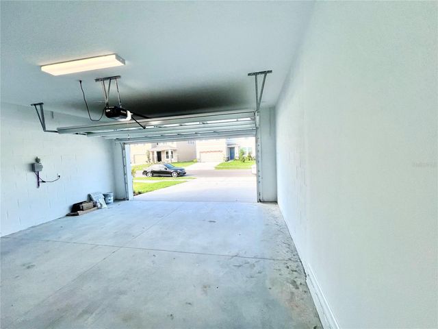 32303 ROSEPINE BOULEVARD, Wesley Chapel, FL 33543