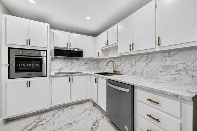 19380 Collins Avenue 608, Sunny Isles Beach, FL 33160