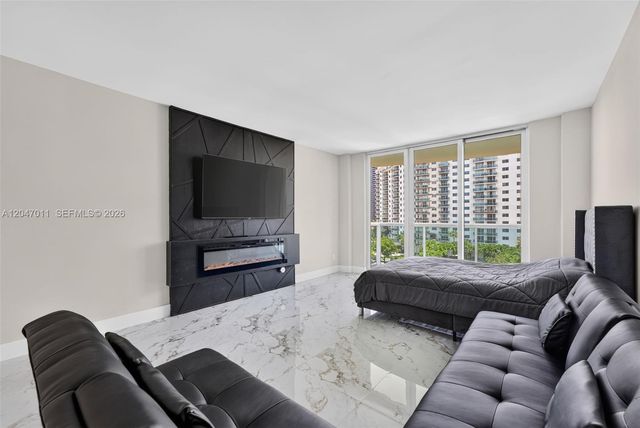 19380 Collins Avenue 608, Sunny Isles Beach, FL 33160