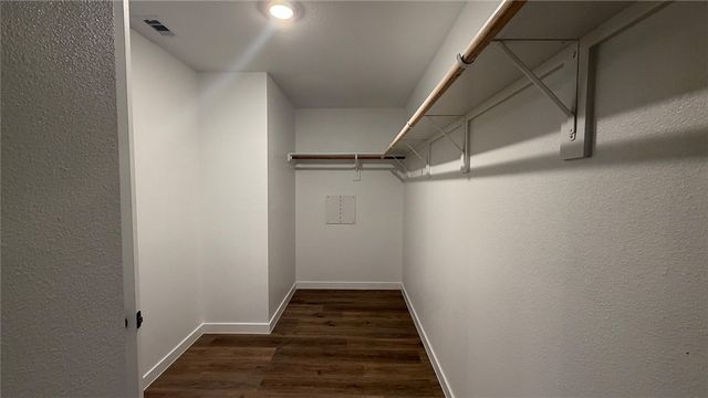 3533 Sahar Lake Dr, Robstown, TX 78380