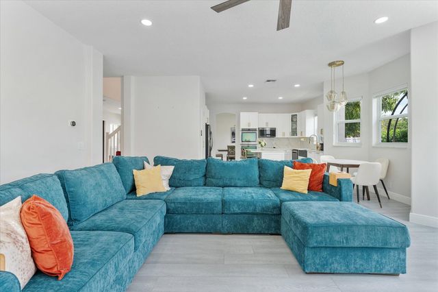 1483 SW 161st Avenue, Pembroke Pines, FL 33027