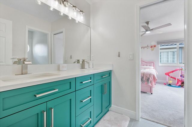 1483 SW 161st Avenue, Pembroke Pines, FL 33027