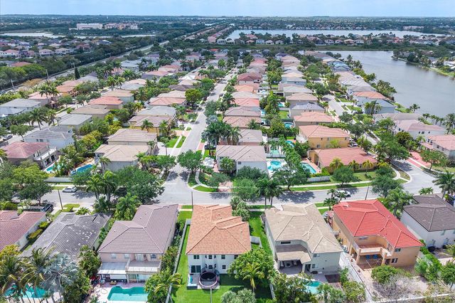 1483 SW 161st Avenue, Pembroke Pines, FL 33027