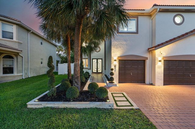 1483 SW 161st Avenue, Pembroke Pines, FL 33027