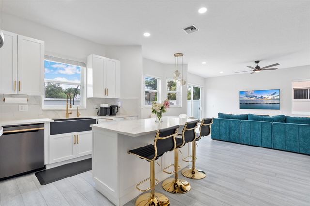 1483 SW 161st Avenue, Pembroke Pines, FL 33027