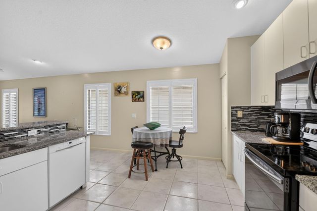 6649 Sun River Road, Boynton Beach, FL 33437