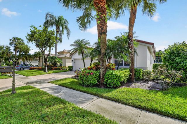 6649 Sun River Road, Boynton Beach, FL 33437