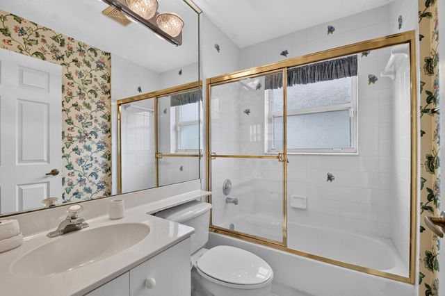 6649 Sun River Road, Boynton Beach, FL 33437