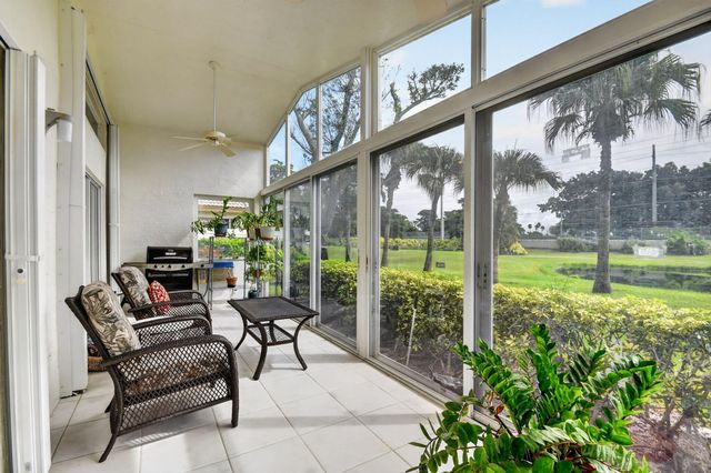 6649 Sun River Road, Boynton Beach, FL 33437