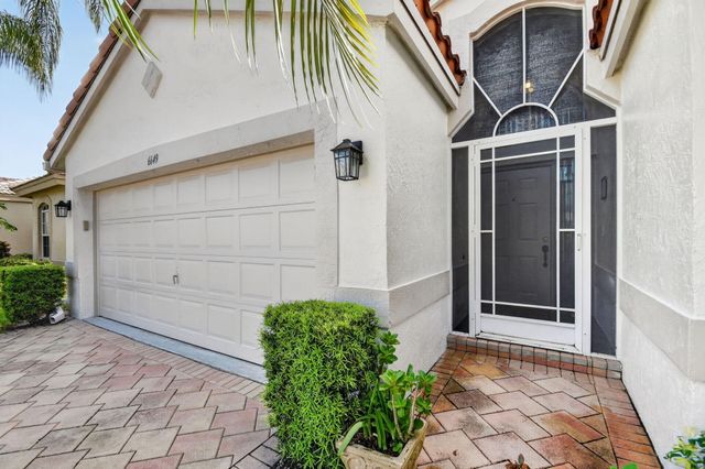 6649 Sun River Road, Boynton Beach, FL 33437