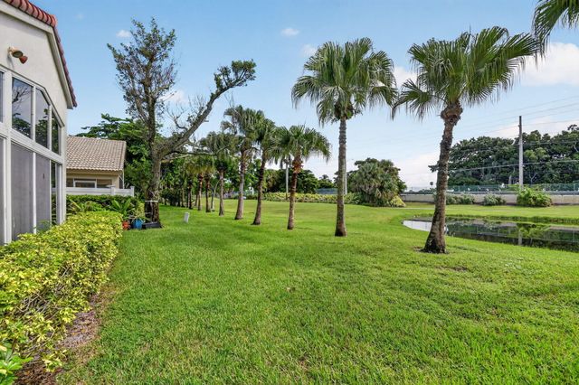 6649 Sun River Road, Boynton Beach, FL 33437