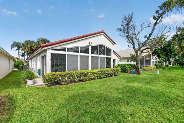 6649 Sun River Road, Boynton Beach, FL 33437