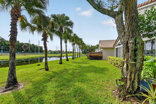6649 Sun River Road, Boynton Beach, FL 33437