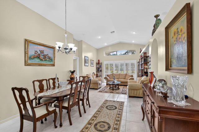 6649 Sun River Road, Boynton Beach, FL 33437