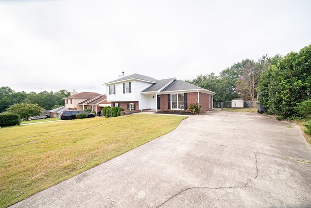 5832 Sandy Oak Drive, Columbus, GA 31907
