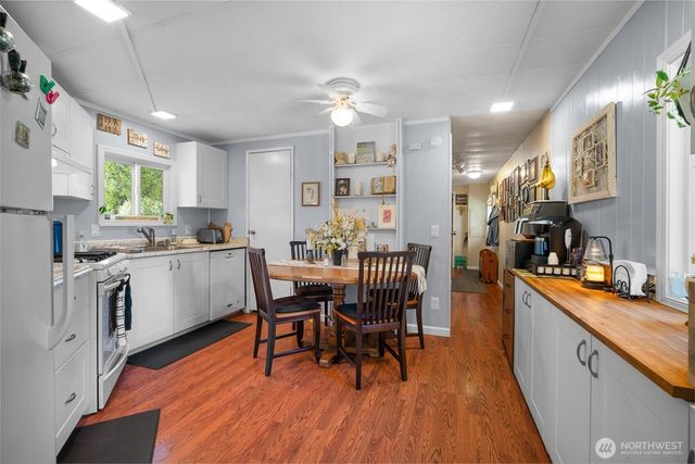 8225 Salish Lane, Blaine, WA 98230