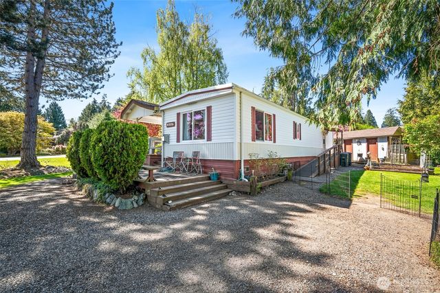 8225 Salish Lane, Blaine, WA 98230