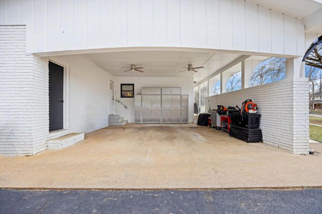 210 County Road 556, Athens, TN 37303