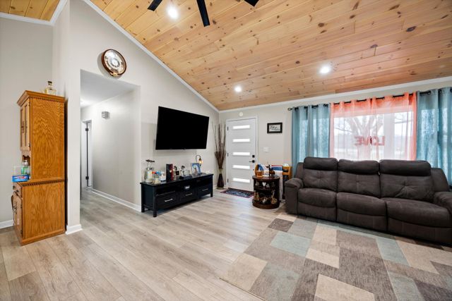 210 County Road 556, Athens, TN 37303