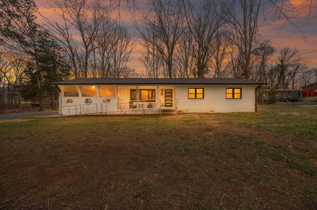 210 County Road 556, Athens, TN 37303