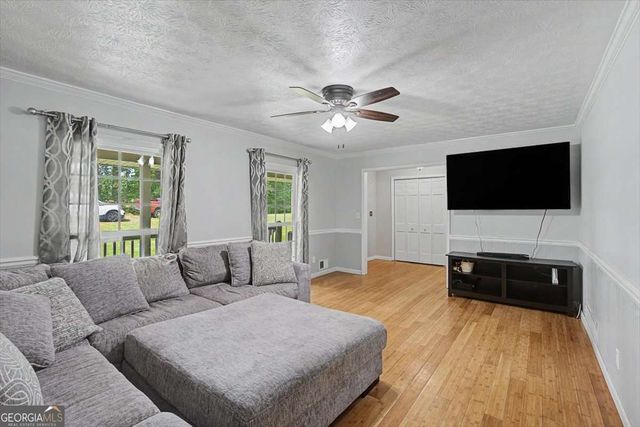 576 Cross Plains Road, Carrollton, GA 30116