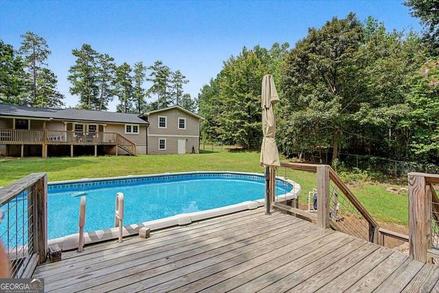 576 Cross Plains Road, Carrollton, GA 30116