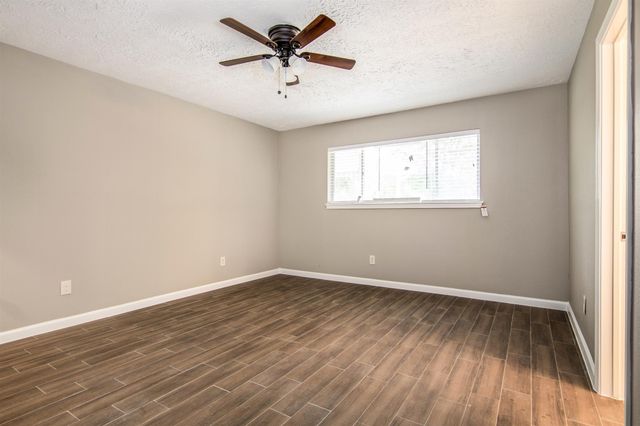 4327 Lucian Lane, Friendswood, TX 77546