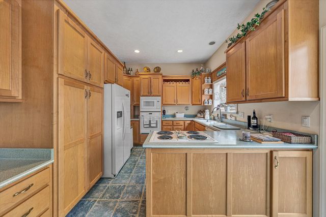 1280 Longview RD, Roanoke, VA 24018