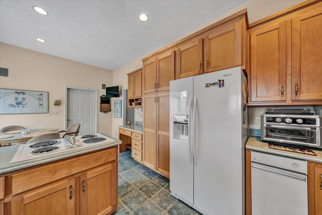 1280 Longview RD, Roanoke, VA 24018