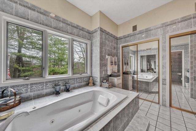 1280 Longview RD, Roanoke, VA 24018