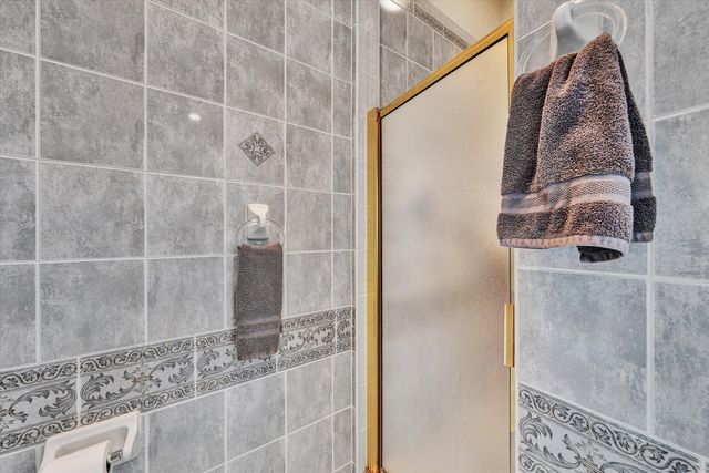 1280 Longview RD, Roanoke, VA 24018