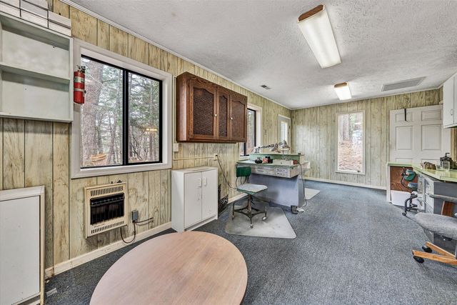 1280 Longview RD, Roanoke, VA 24018