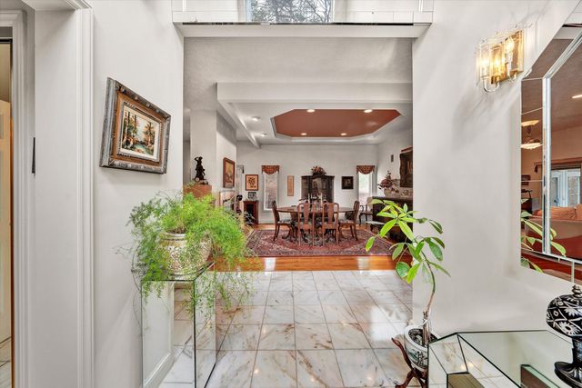 1280 Longview RD, Roanoke, VA 24018